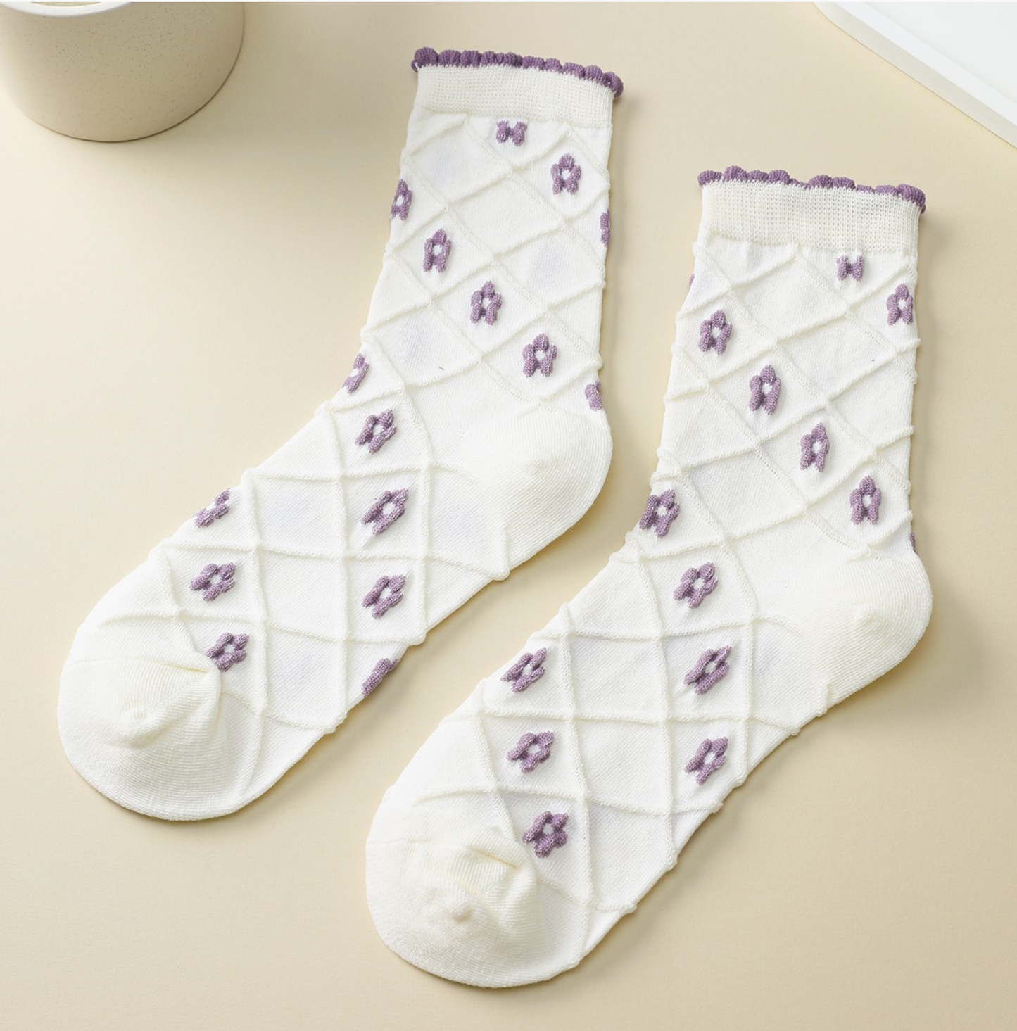 Embroidered Texture Crew Sock