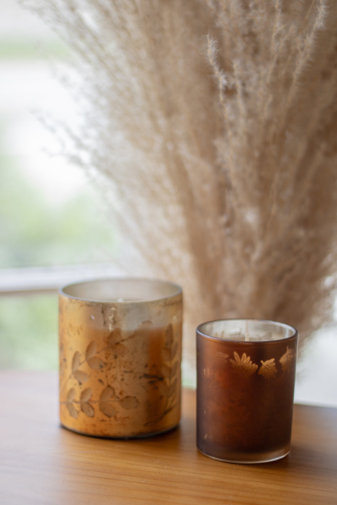 Small Rustic Leaf Candle