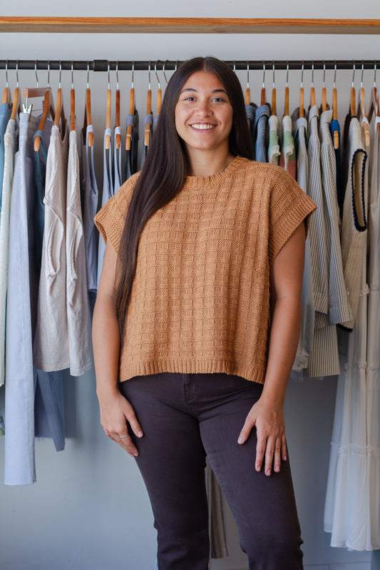 Textured Boxy Sweater Vest