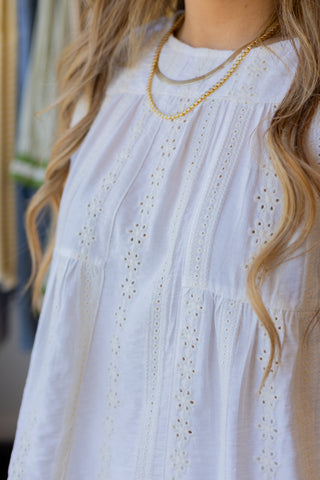 Floral Embroidered Sleeveless Blouse