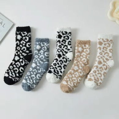 Leopard Patterned Winter Socks