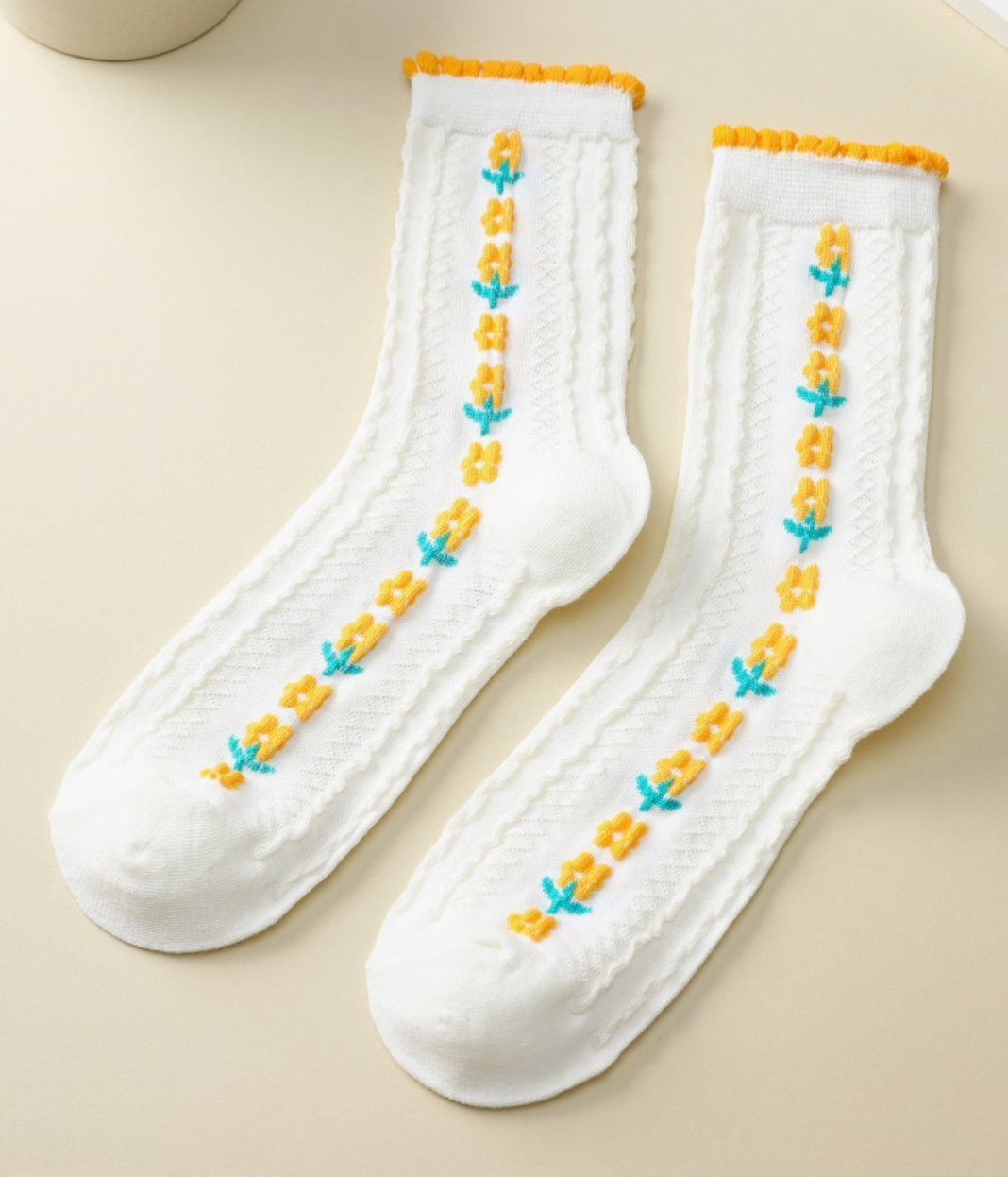 Embroidered Texture Crew Sock