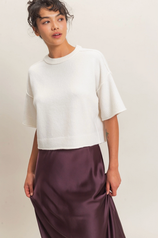 Seam Detail Short Sleeve Knit Top