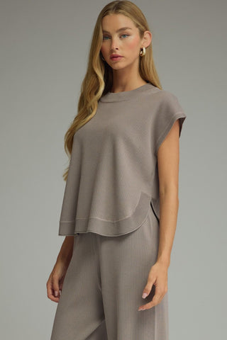Short Sleeve Curved Top