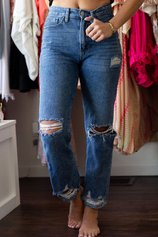 Loose Distress Straight Jeans